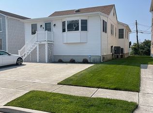 210 35th St S, Brigantine, NJ 08203