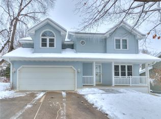 1861 NW 87th Pl, Clive, IA 50325