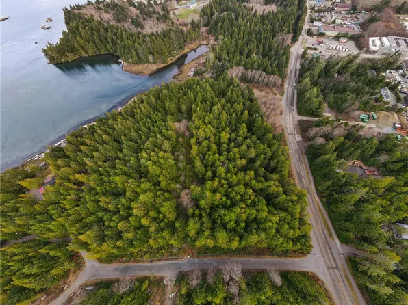 230 Minato Rd, Ucluelet, BC V0R 3A0