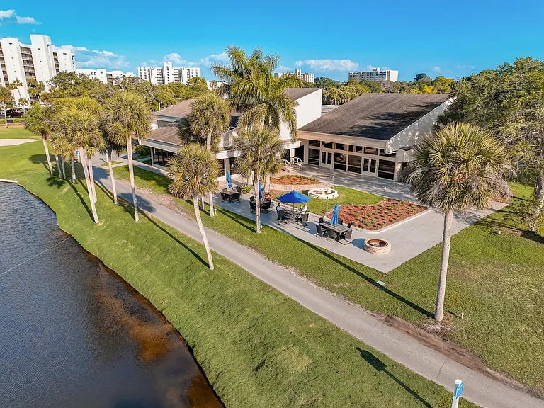 2621 Cove Cay Dr #405 — Photo 25