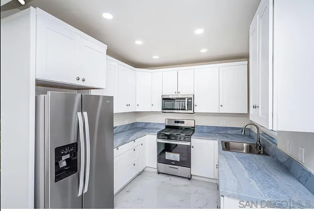 1 bed, 1.0 bath, 500 sqft, $2,350 — Photo 4