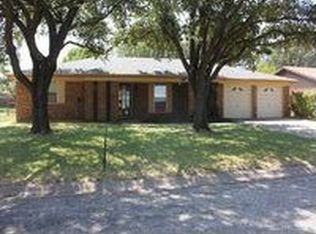1617 Catalina Dr, San Angelo, TX 76901