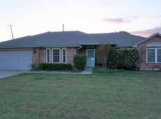 8801 Scirocco Cir, Oklahoma City, OK 73115