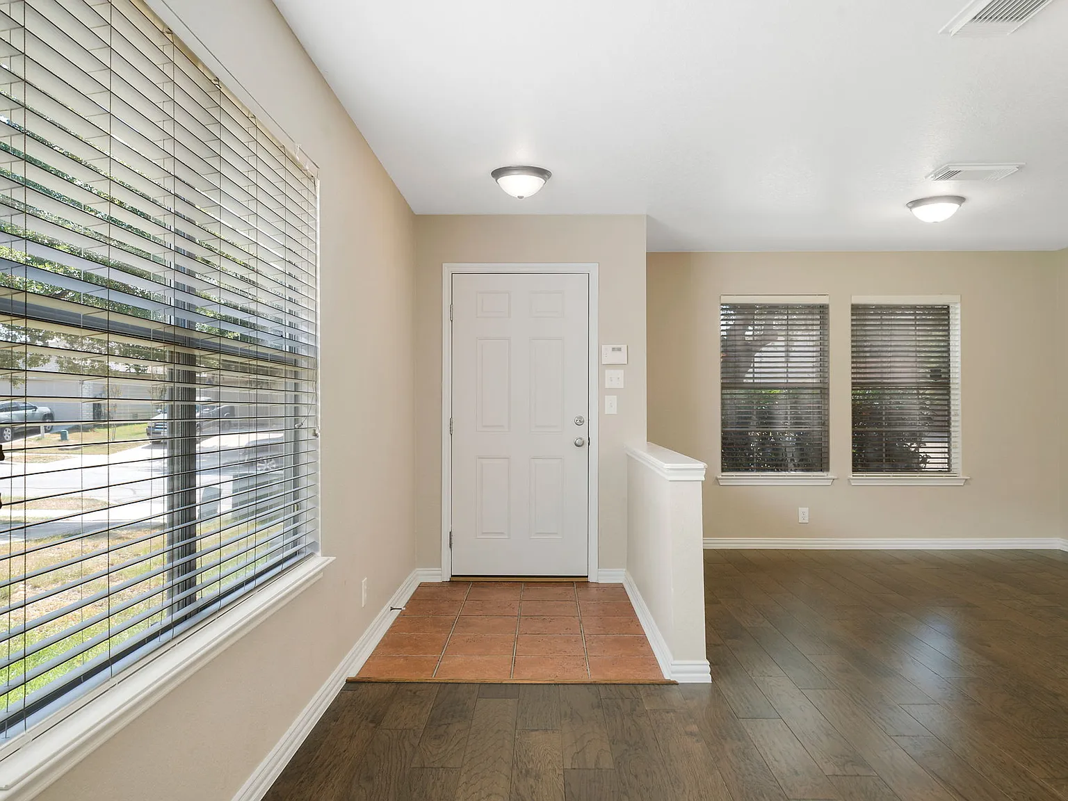 Spacious 4-Bed Home with Fenced Yard and Garage in Cibolo 2,568 Sq Ft of Comfort — Photo 3