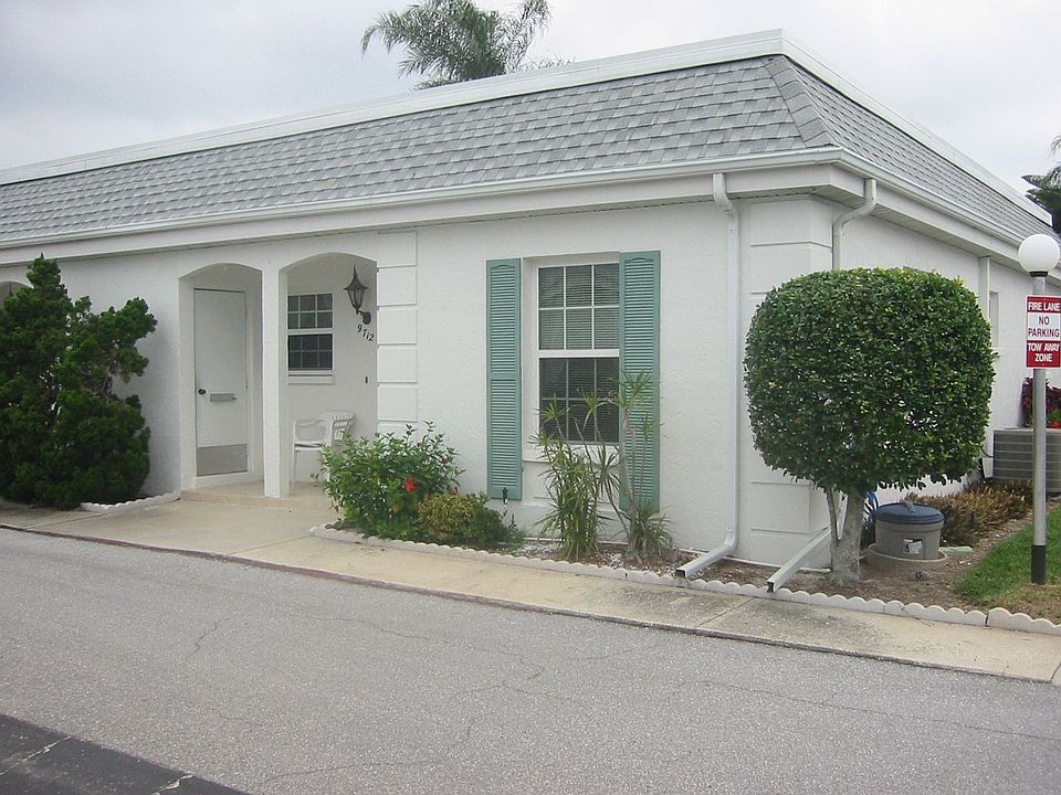 9712 Hernando Ct