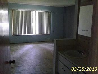 3rd image of 2619 Amherst Ave