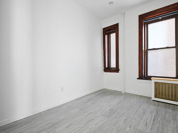 5th image of 3 W 122nd St APT 2D