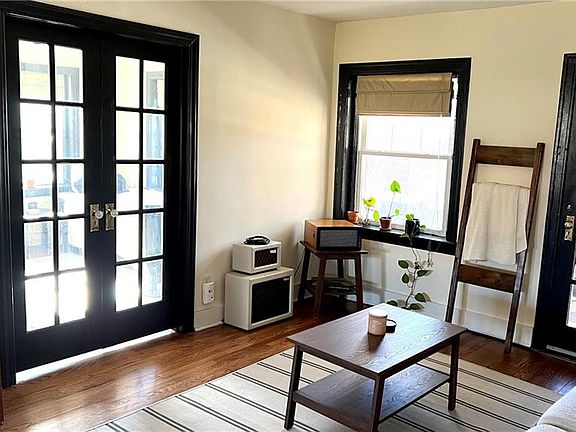 2nd image of 3803 Pennsylvania Ave APT 1S