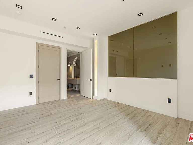 1021 N Ogden Dr #2 — Photo 11