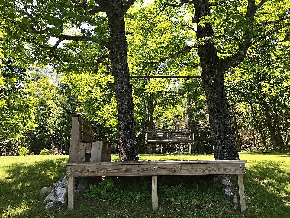 2nd image of 157 W Camp Lake Rd