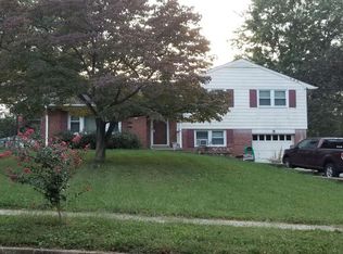 7408 Ellwood Pl, Springfield, VA 22150