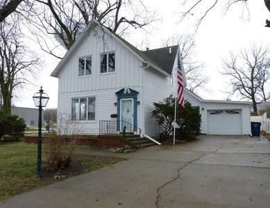 1203 Main St, Pella, IA, 50219