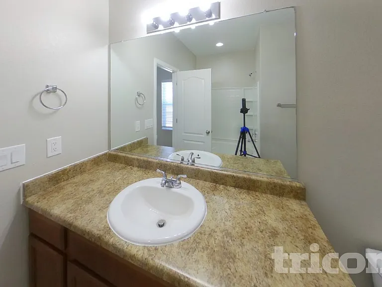 6550 Phantom Way — Photo 10