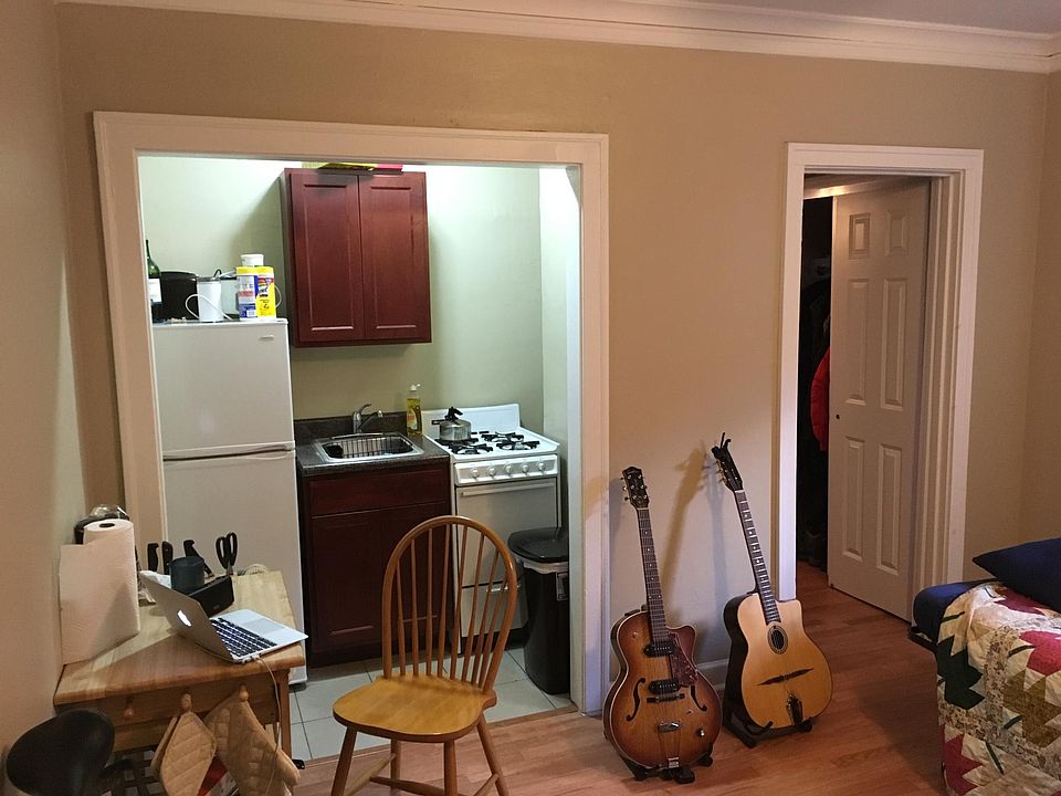 1st image of 922 W Eastwood Ave APT 311