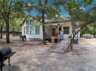 21925 Priest Rd, Elmendorf, TX 78112