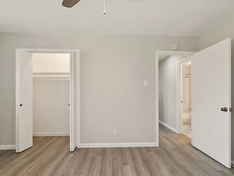 609 S Farmington Rd — Photo 15