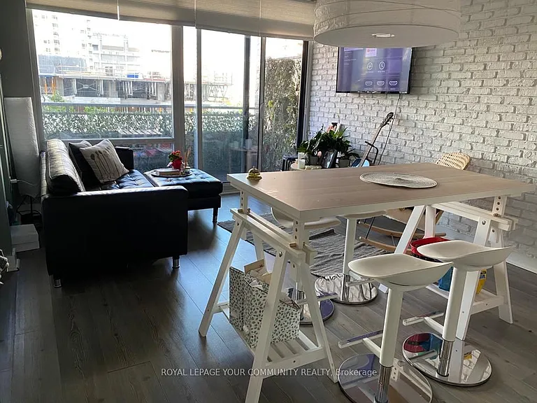 4K Spadina Ave #315 — Photo 5