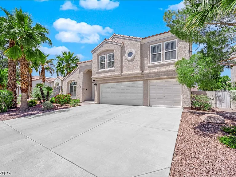8112 Tropic Isle Cir — Photo 2