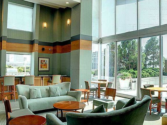 2nd image of 860 Peachtree St NE