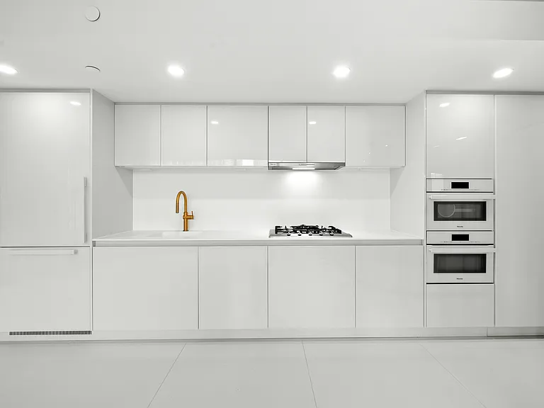 1033 Nelson St #1508 — Photo 2