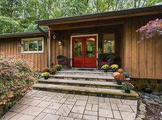 99 Haytown Rd, Lebanon, NJ 08833