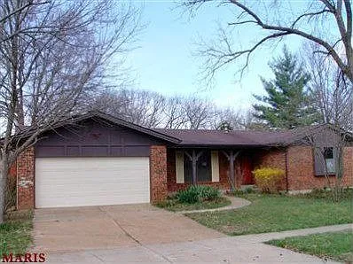 2713 Bee Tree Ln photo 1