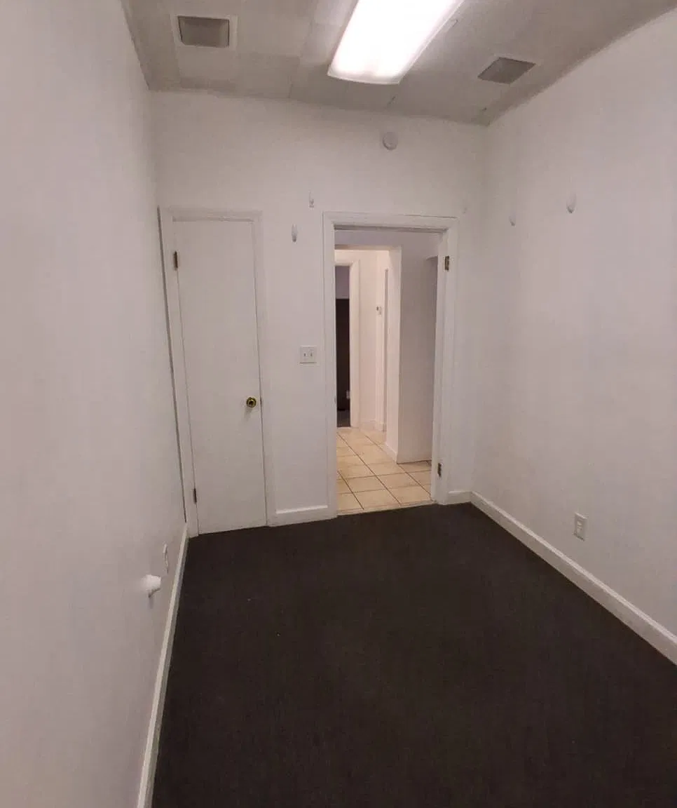 3 bed, 2000 sqft, $1,500 — Photo 3