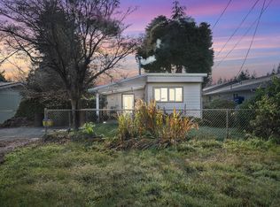 1735 Pennsylvania St, Coos Bay, OR 97420