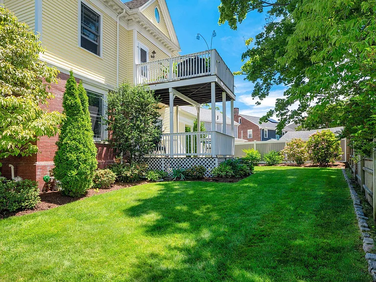 75 Orchard Ave #4 — Photo 8