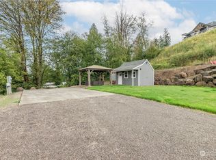 221 Lakeview Dr, Mossyrock, WA