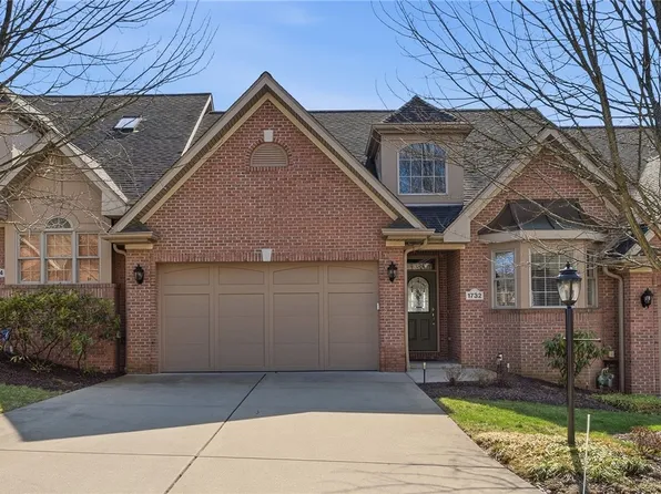 1732 Waterleaf Dr, Sewickley, PA 15143