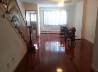 1818 S 9th St, Philadelphia, PA 19148