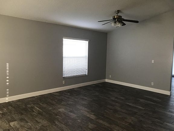 4th image of 2971 SW Moody Ter
