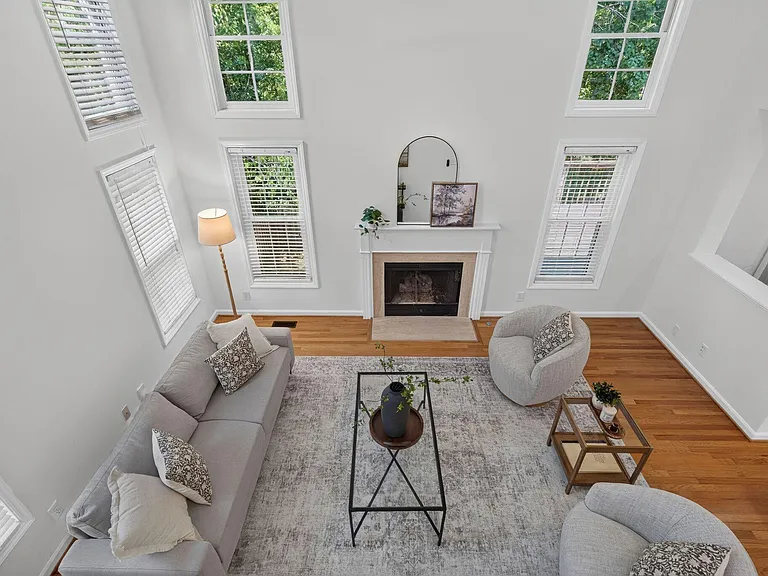 212 Mint Hill Dr — Photo 6