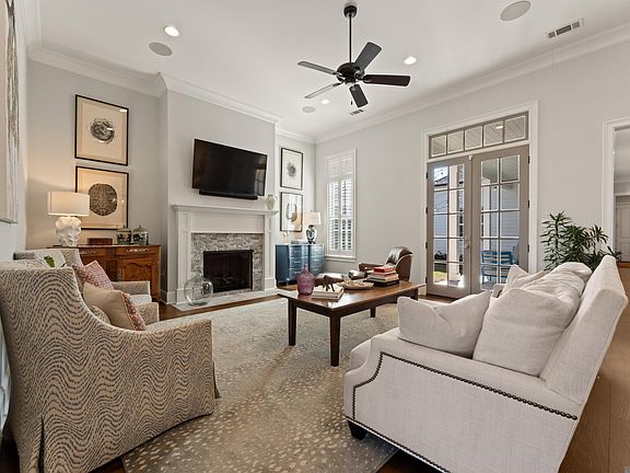 5th image of 3122 Veranda Square Ave