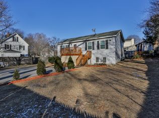 2 Chapin St, Hudson, NH 03051