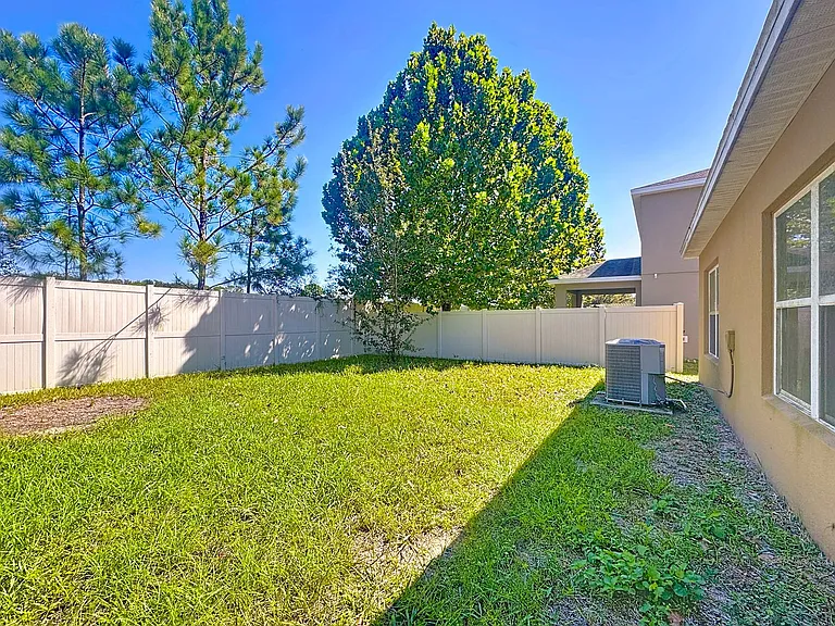 662 Vitoria Rd — Photo 35