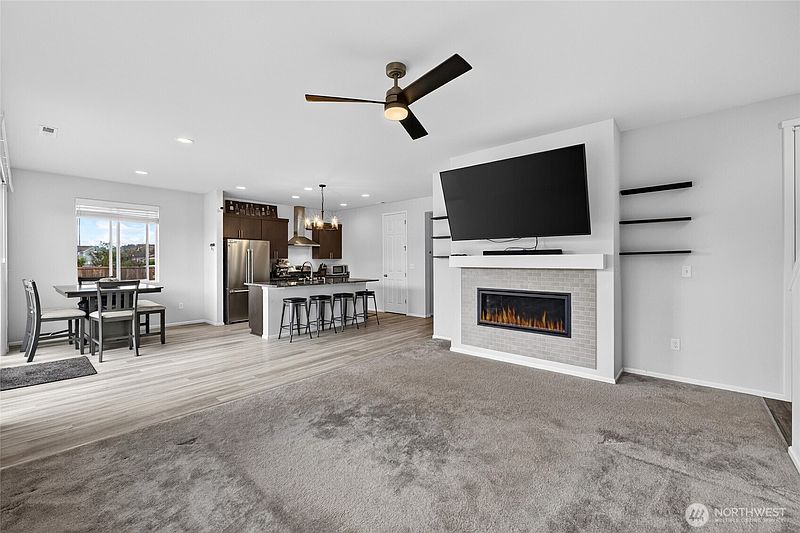 4th image of 15742 58th Street Ct E