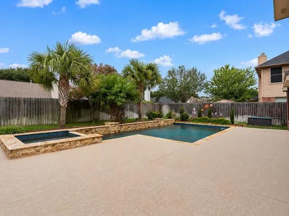 5118 Winterwood Dr, League City, TX 77573