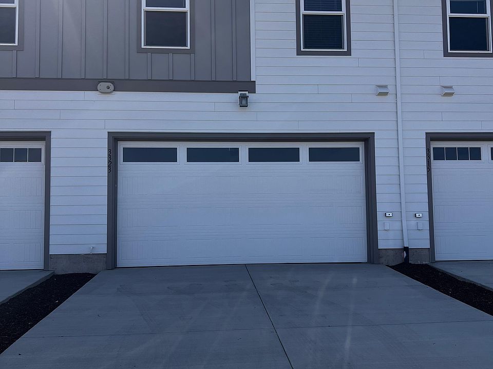 Garage_drive_way