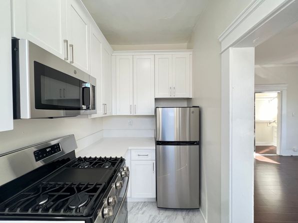 722 Hartford Ave #301