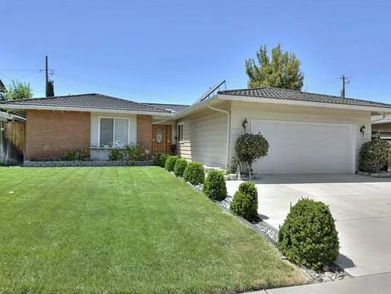 6121 Manteca Ct photo 1