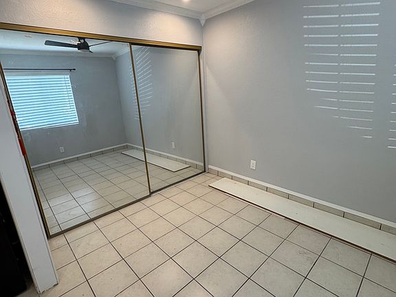 4th image of 13645 Beckner St #2
