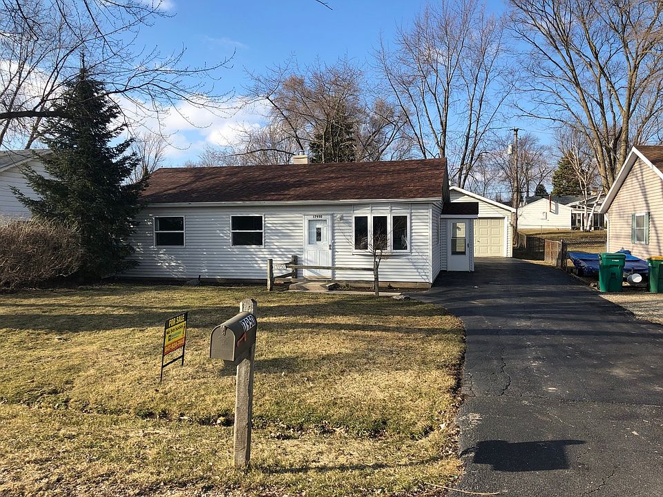 1st image of 17950 W Winnebago Dr