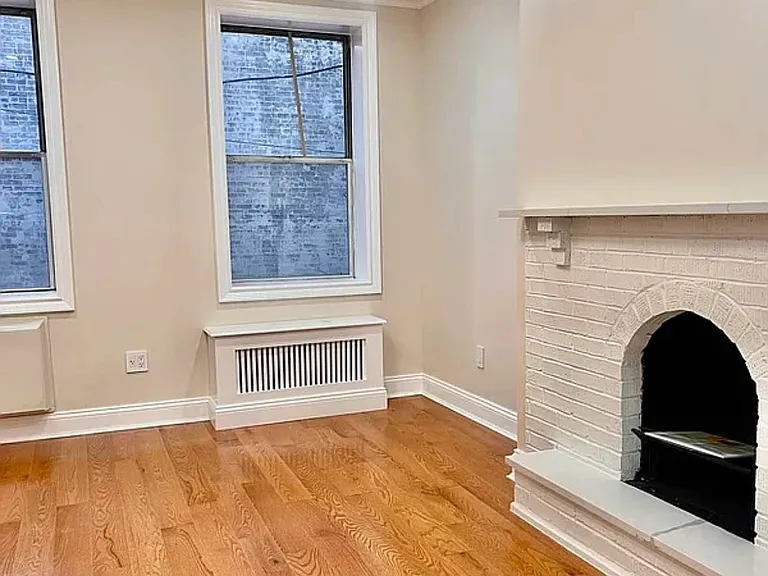 1636 3rd Ave #5A — Photo 6