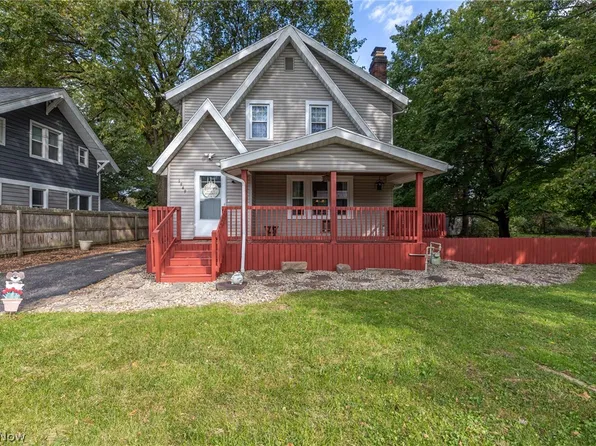 1949 Auten Dr, Akron, OH 44320
