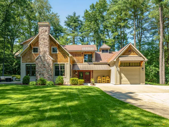 9247 Weathervane Trl, Galesburg, MI 49053