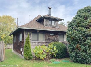 670 1st St, Gearhart, OR