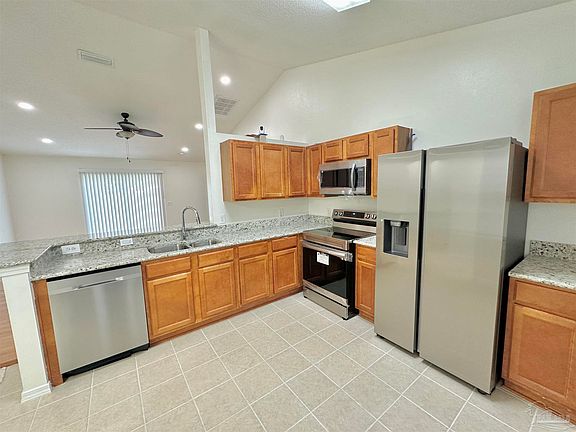 4th image of 5900 Dandelion Ln