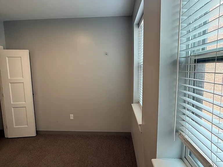 40 Symphony Rd #2 — Photo 12